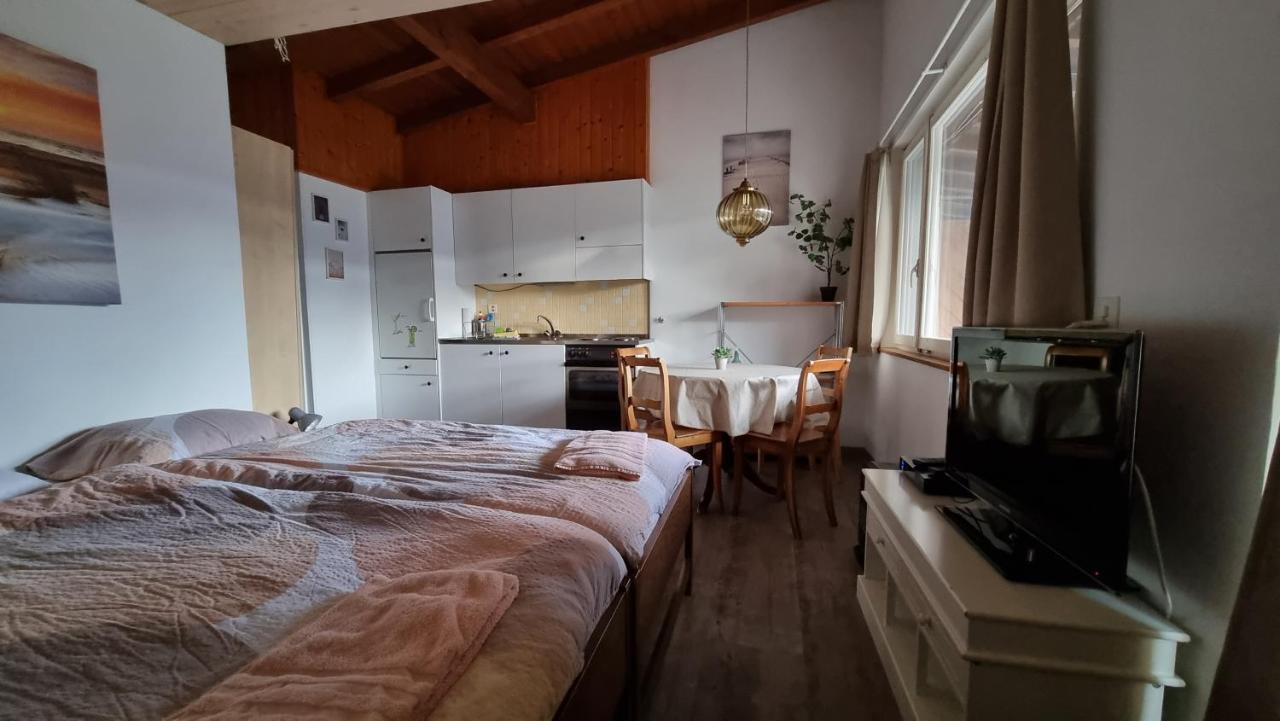 Casa Scerina Lägenhet Sementina Rum bild